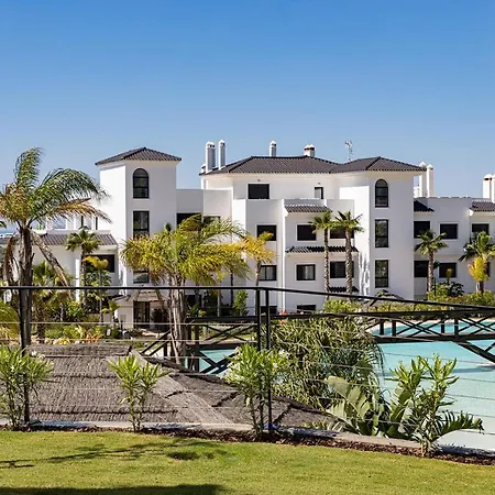 Lejlighed Brand New, Elegant Three Bed *