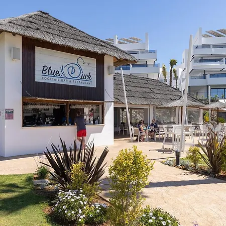 Brand New, Elegant Three Bed *