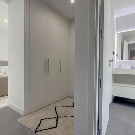 Apartamento Brand New, Elegant Three Bed
