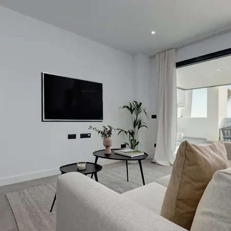 Apartamento Brand New, Elegant Three Bed