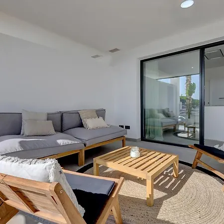 Apartamento Brand New, Elegant Three Bed