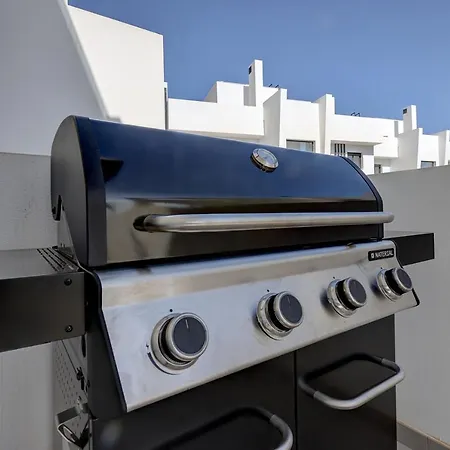 Brand New, Elegant Three Bed Appartement Estepona