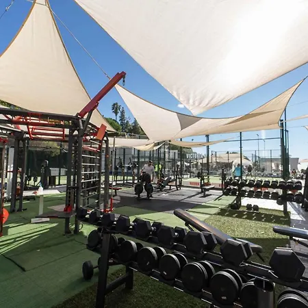 Brand New, Elegant Three Bed Appartement *